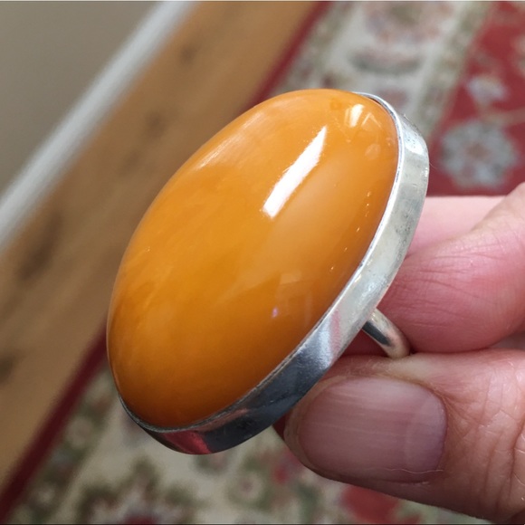 Butterscotch Baltic amber sterling silver ring - Picture 3 of 11
